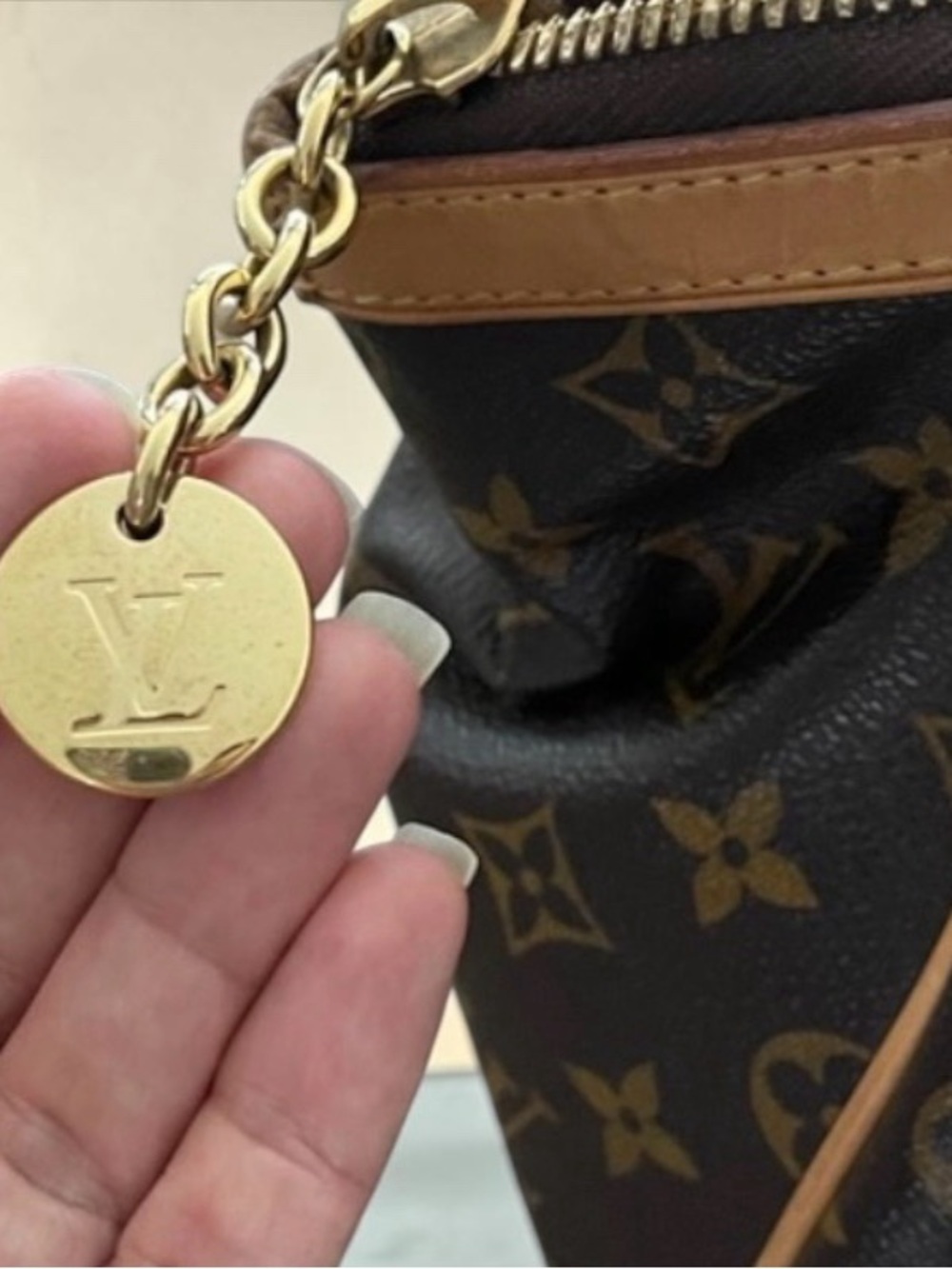 2009 Louis Vuitton Discontinued Tivoli PM Monogram Canvas Handbag - Picture 7 of 13